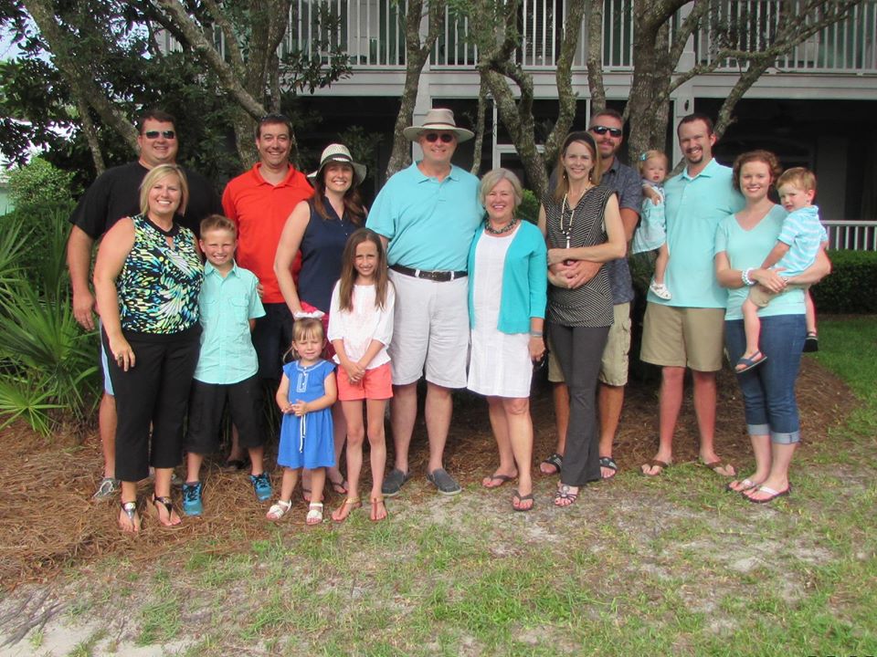 Robin Roberts (center) and his family.